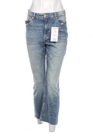 Дамски дънки Bershka, Размер M, Цвят Син, Цена 15,33 €, #127692540