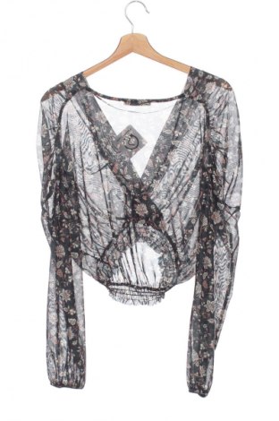 Dámská halenka Pull&Bear, Velikost XS, Barva Vícebarevné, Cena  49,00 Kč