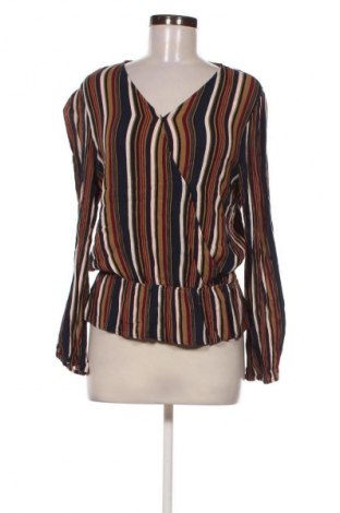 Дамска блуза Unbranded, Размер M, Цвят Многоцветен, Цена 2,04 €