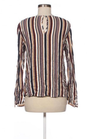 Damen Shirt VILA, Größe M, Farbe Mehrfarbig, Preis 1,99 €