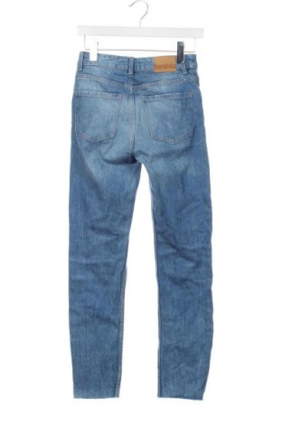 Γυναικείο Τζίν Bershka, Μέγεθος XS, Χρώμα Μπλέ, Τιμή 10,99 €