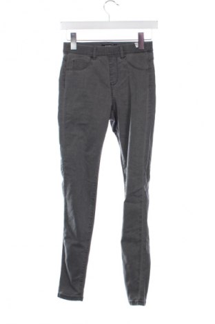 Damen Jeans Reserved, Größe S, Farbe Grau, Preis 2,99 €