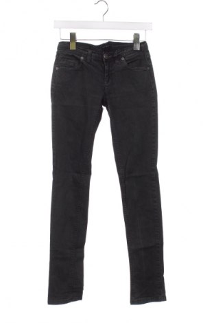 Damskie jeansy Sisley, Rozmiar XS, Kolor Czarny, Cena 30,99 zł