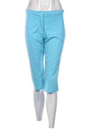 Дамски къс панталон Bebe, Размер M, Цвят Син, Цена 2,04 €