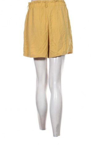 Dámské kraťasy  iORA, Velikost M, Barva Žlutá, Cena  239,00 Kč