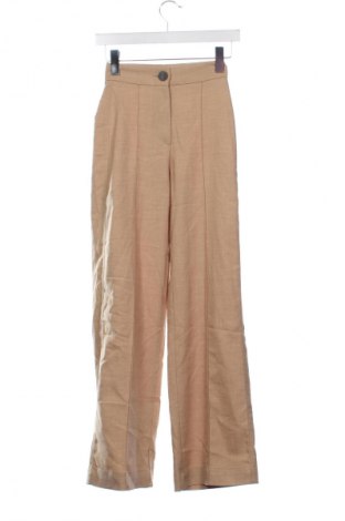 Дамски панталон Bershka, Размер XXS, Цвят Бежов, Цена 10,22 €, #132455830