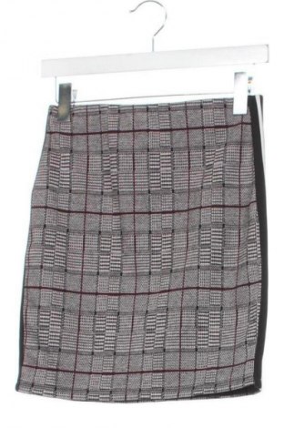 Kinderrock Cubus, Größe 12-13y/ 158-164 cm, Farbe Mehrfarbig, Preis 1,99 €