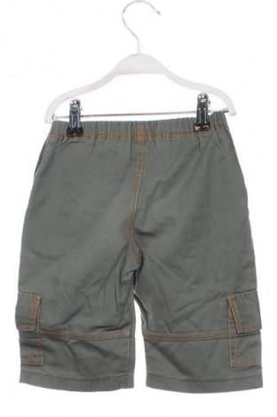 Kinder Shorts Unbranded, Größe 18-24m/ 86-98 cm, Farbe Grün, Preis 1,99 €