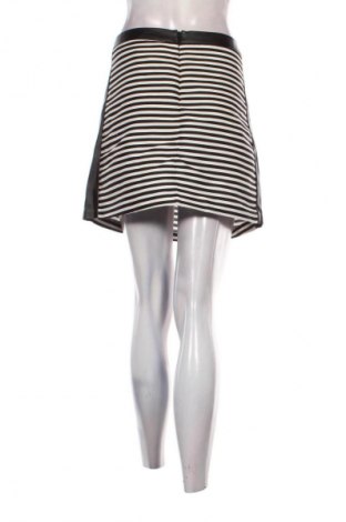 Пола Amisu, Размер M, Цвят Многоцветен, Цена 2,04 €