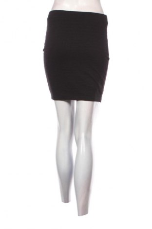 Пола Amisu, Размер S, Цвят Черен, Цена 2,04 €