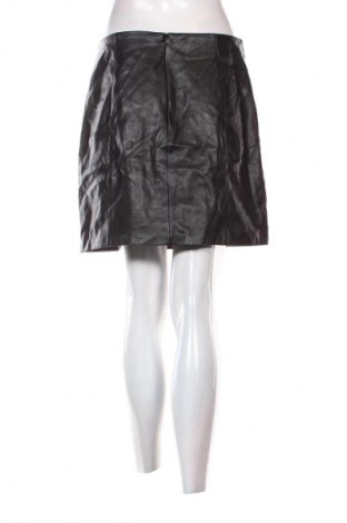 Пола Amisu, Размер M, Цвят Черен, Цена 2,04 €