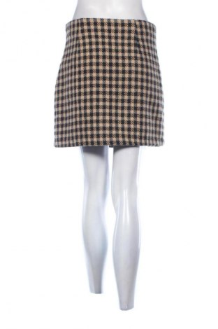 Пола Amisu, Размер M, Цвят Многоцветен, Цена 3,06 €