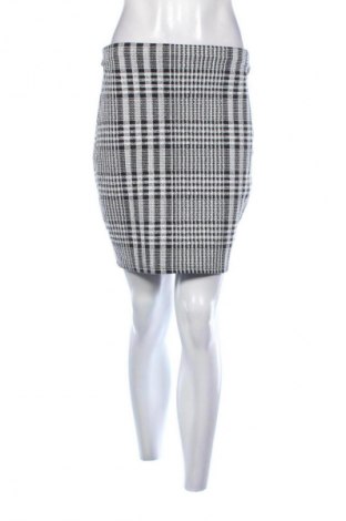 Пола Amisu, Размер M, Цвят Многоцветен, Цена 2,04 €