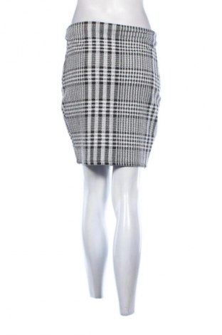 Пола Amisu, Размер M, Цвят Многоцветен, Цена 2,04 €