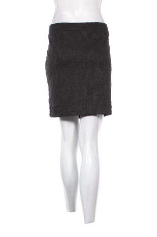 Sukně C&A, Velikost XL, Barva Černá, Cena  49,00 Kč