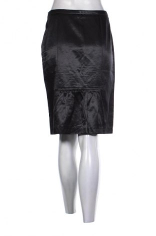 Пола Capasca, Размер S, Цвят Черен, Цена 2,04 €