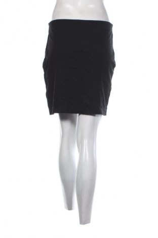 Пола Esmara, Размер M, Цвят Черен, Цена 2,04 €