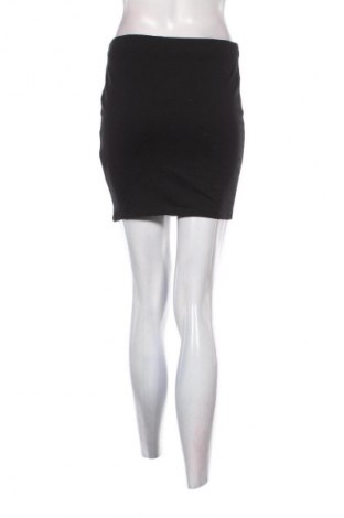 Пола Fb Sister, Размер M, Цвят Черен, Цена 2,04 €