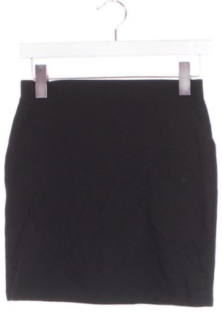 Пола H&M, Размер XS, Цвят Черен, Цена 2,04 €