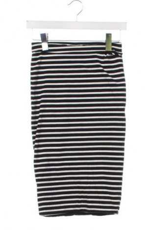 Пола H&M, Размер XS, Цвят Многоцветен, Цена 2,04 €