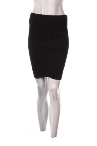 Пола H&M, Размер M, Цвят Черен, Цена 2,04 €