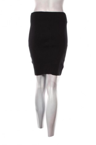 Пола H&M, Размер M, Цвят Черен, Цена 2,04 €