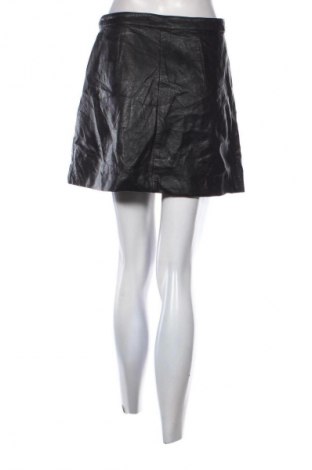 Пола H&M, Размер M, Цвят Черен, Цена 2,04 €