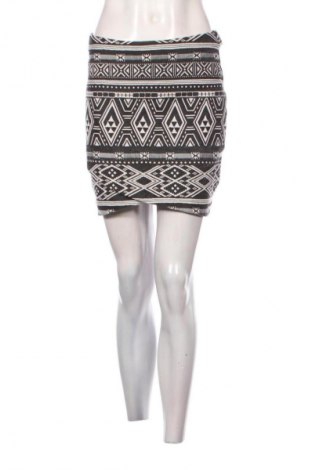 Пола H&M, Размер S, Цвят Многоцветен, Цена 2,04 €