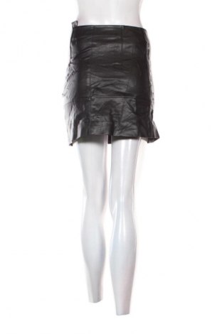 Пола H&M, Размер S, Цвят Черен, Цена 2,04 €