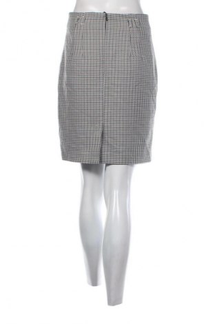 Пола H&M, Размер M, Цвят Многоцветен, Цена 2,04 €