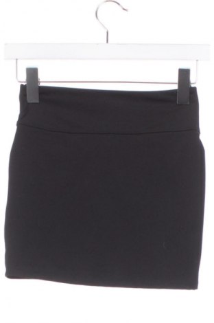 Пола H&M Divided, Размер XXS, Цвят Черен, Цена 2,04 €