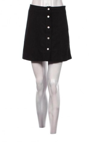 Пола H&M Divided, Размер S, Цвят Черен, Цена 2,04 €