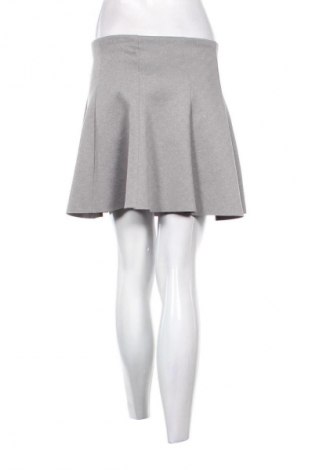 Пола H&M Divided, Размер S, Цвят Сив, Цена 2,04 €