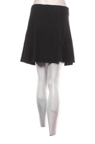 Пола H&M Divided, Размер L, Цвят Черен, Цена 2,04 €