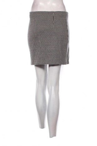 Пола H&M Divided, Размер S, Цвят Многоцветен, Цена 2,04 €