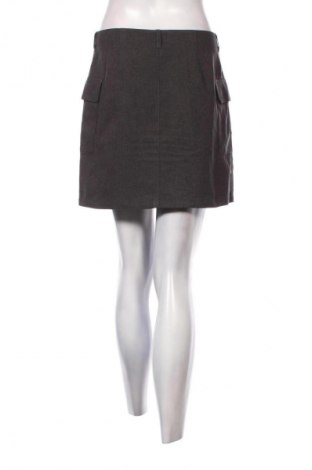 Пола Hennes, Размер S, Цвят Сив, Цена 2,04 €