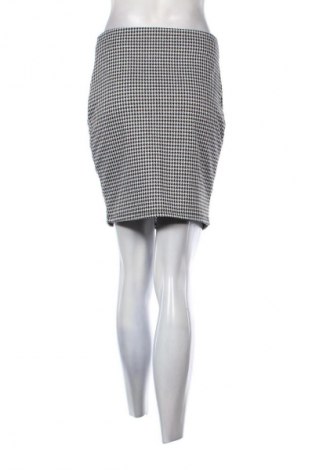 Пола House, Размер M, Цвят Многоцветен, Цена 2,04 €