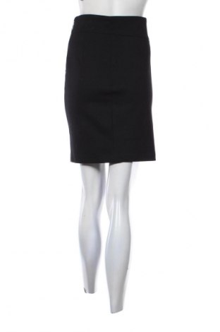 Пола In Wear, Размер S, Цвят Черен, Цена 4,60 €