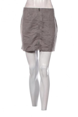 Пола Milla, Размер M, Цвят Сив, Цена 2,04 €