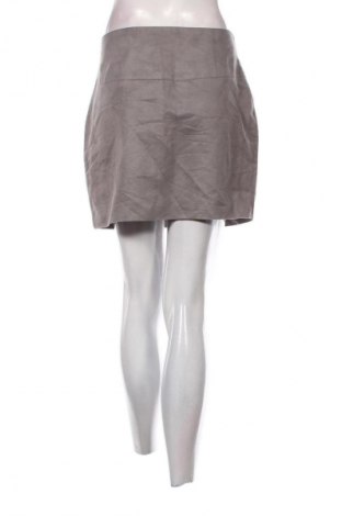 Пола Milla, Размер M, Цвят Сив, Цена 2,04 €