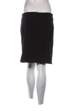 Пола Montego, Размер M, Цвят Черен, Цена 2,04 €