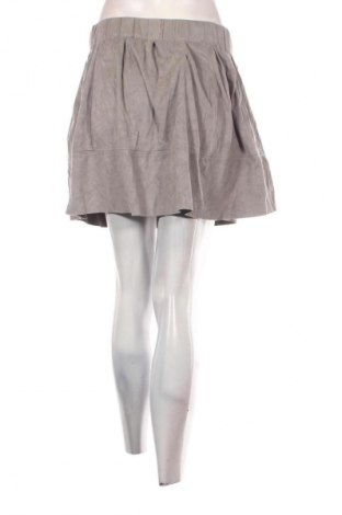 Пола Moves, Размер S, Цвят Сив, Цена 2,04 €