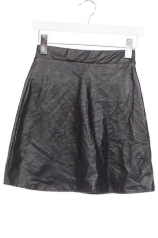 Пола Nly One, Размер XS, Цвят Черен, Цена 2,04 €