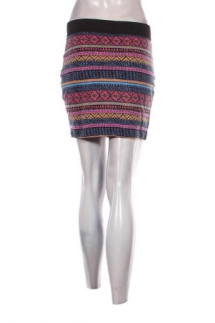 Пола ONLY, Размер M, Цвят Многоцветен, Цена 2,04 €