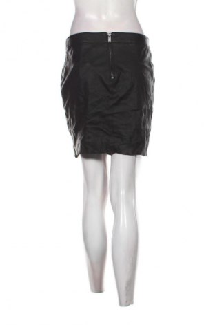 Пола ONLY, Размер M, Цвят Черен, Цена 2,04 €