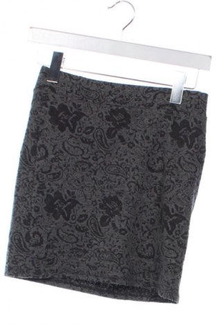 Пола ONLY, Размер XS, Цвят Многоцветен, Цена 10,73 €