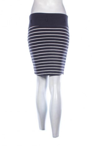 Пола Review, Размер S, Цвят Многоцветен, Цена 2,55 €