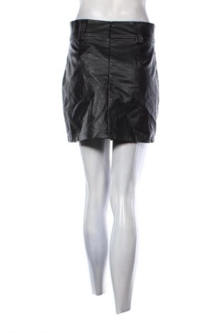 Пола SHEIN, Размер M, Цвят Черен, Цена 2,04 €