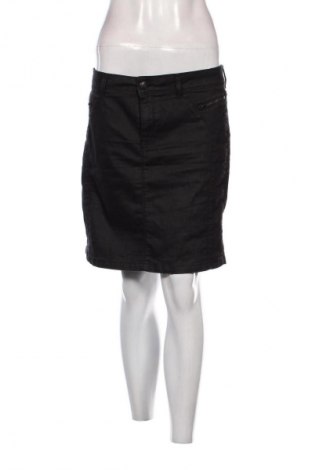 Пола Soya Concept, Размер M, Цвят Черен, Цена 2,04 €