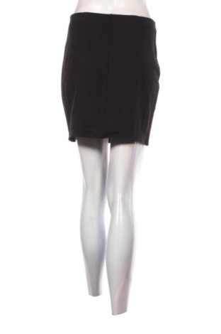 Пола Stradivarius, Размер M, Цвят Черен, Цена 2,04 €